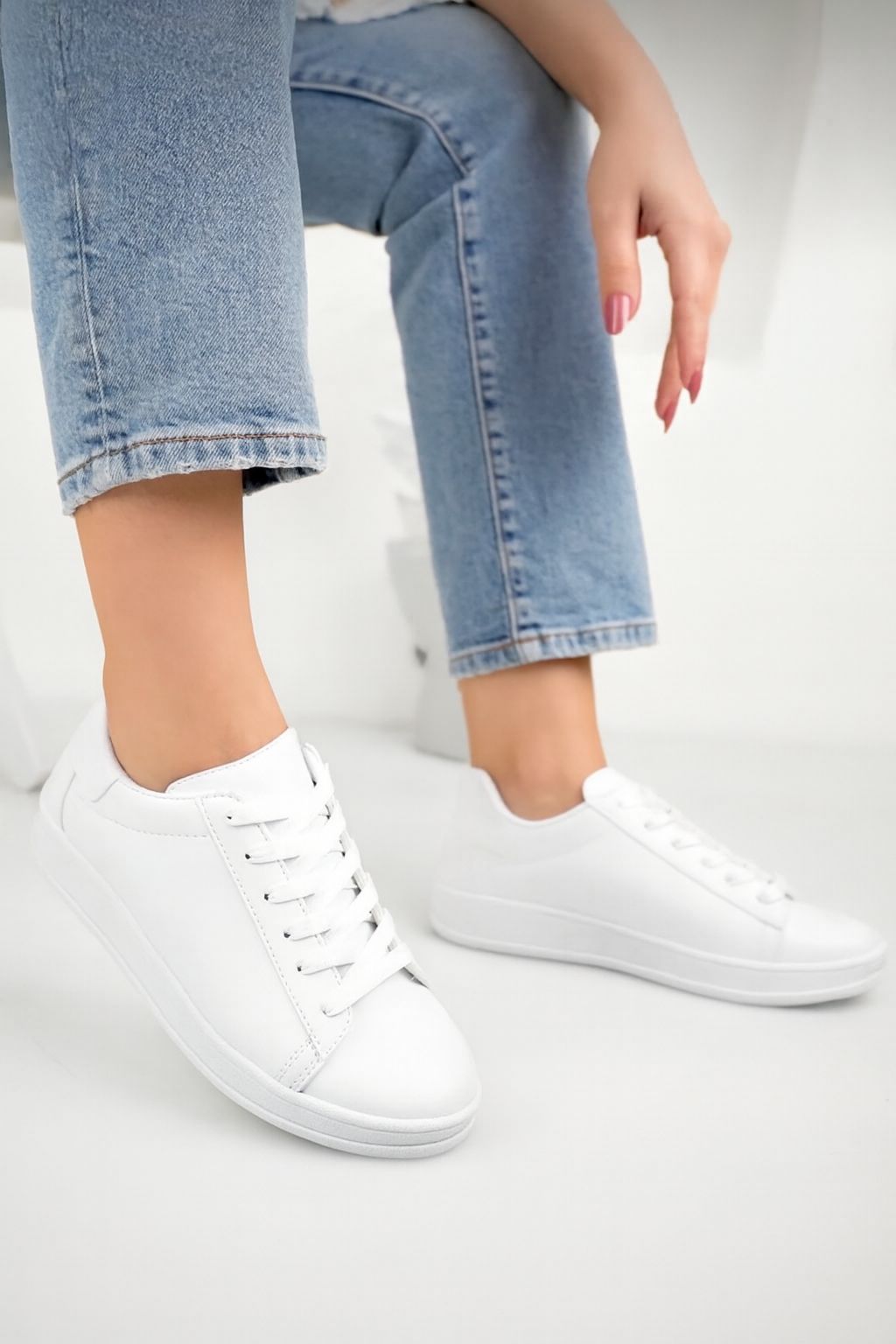 BEYAZ SNEAKERS BAYAN SPOR AYAKKABI