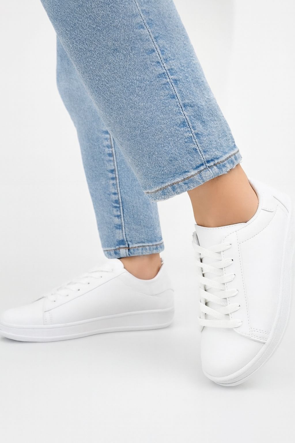 BEYAZ SNEAKERS BAYAN SPOR AYAKKABI